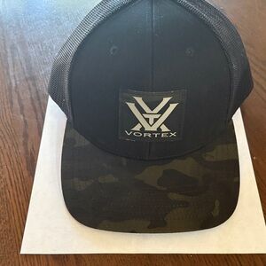 NWOT Vortex Black and Brown Camo Hat
